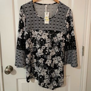 NWT NY Collection Top